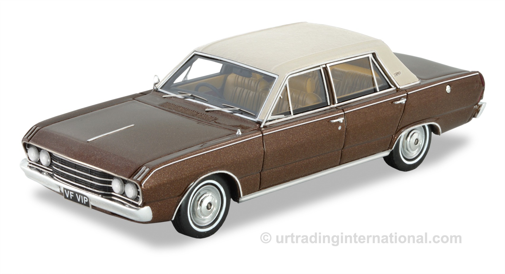 1969 VF Chrysler VIP – Satinwood / Cream