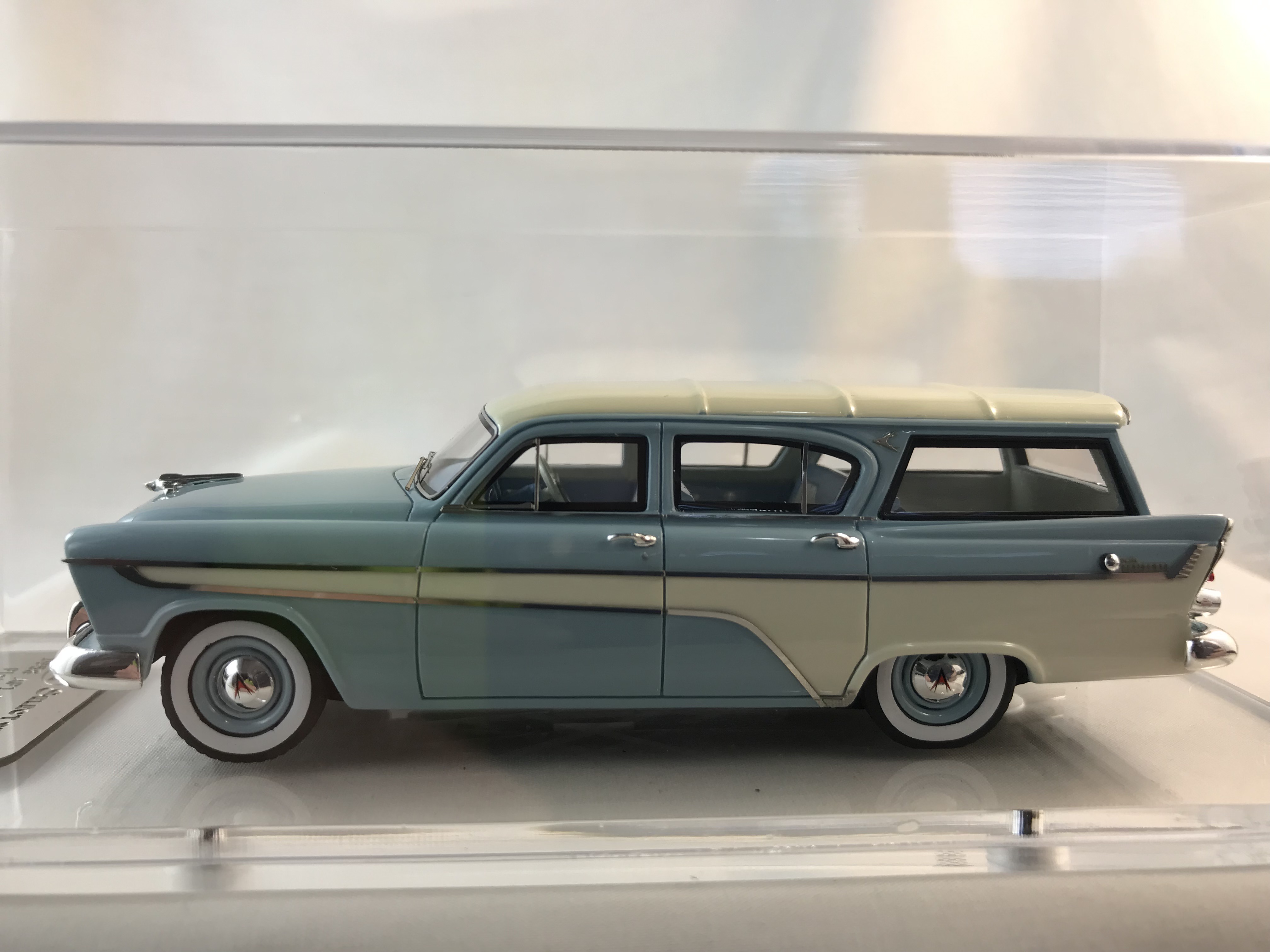 1958 AP1 Chrysler Royal Plainsman Station Wagon – Light Blue / White